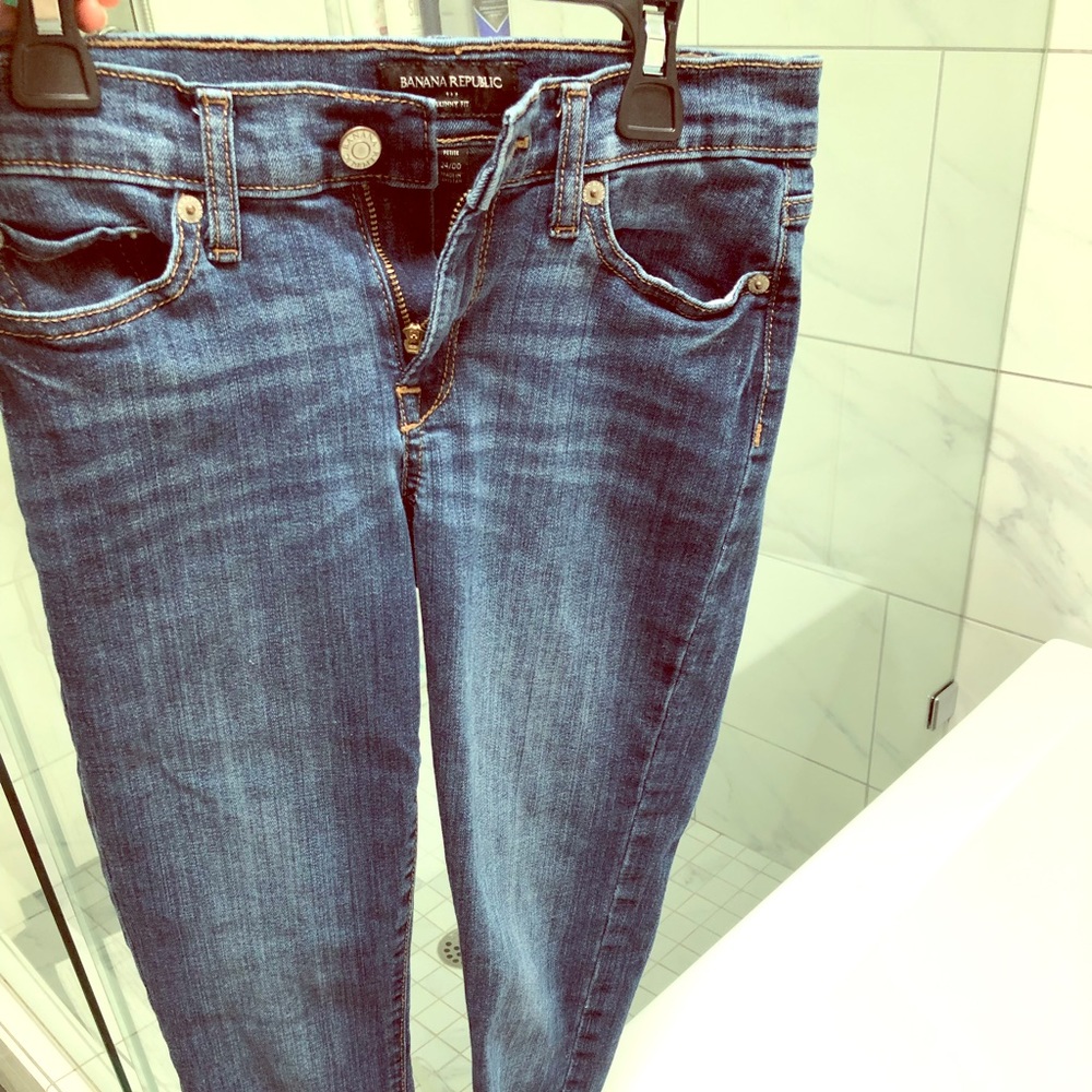 Size 00 Banana Republic jeans.